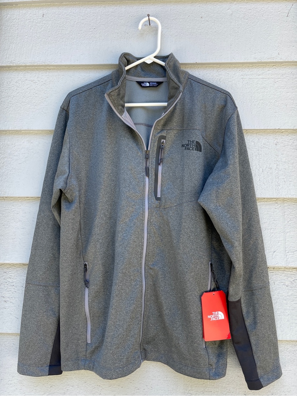 North Face Lightweight Performance Jacket New with Tags, Men’s Large, Gray